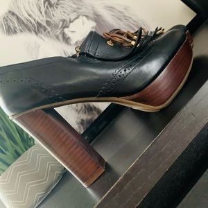 SPERRY limited edition McKenna platform heels new